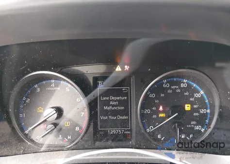 2018 Toyota Rav4 Xle from USA, damaged, VIN JTMWFREV8JJ182575